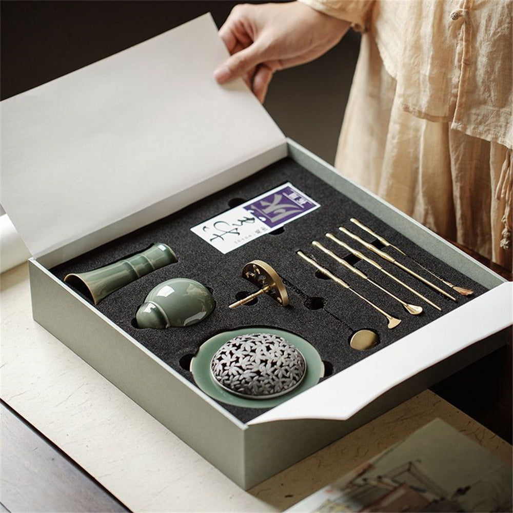 Three Tripod Incense Burner Fragrant Seal Suit