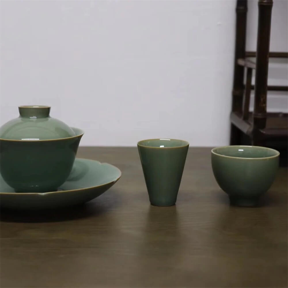 125ml Celadon Porcelain Gaiwan from Jingdezhen