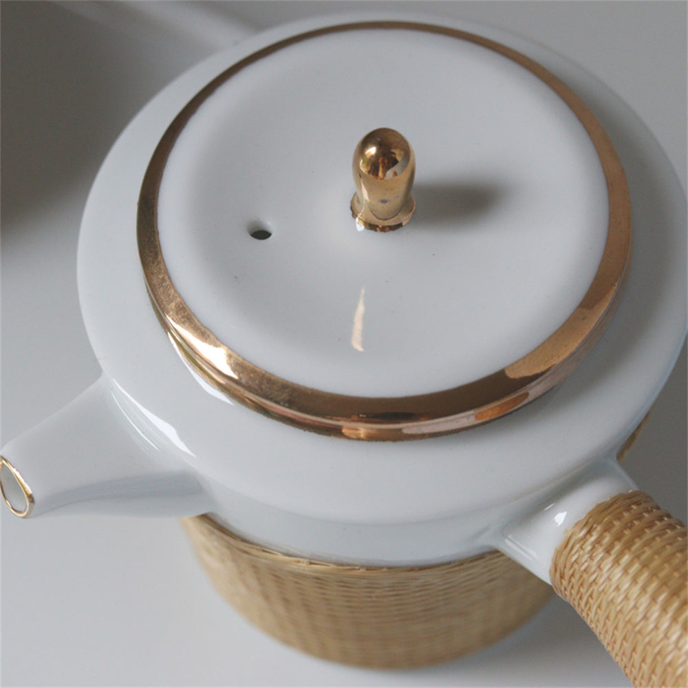 One Pot and Two Cups of Gold Wire Lined Tea Set