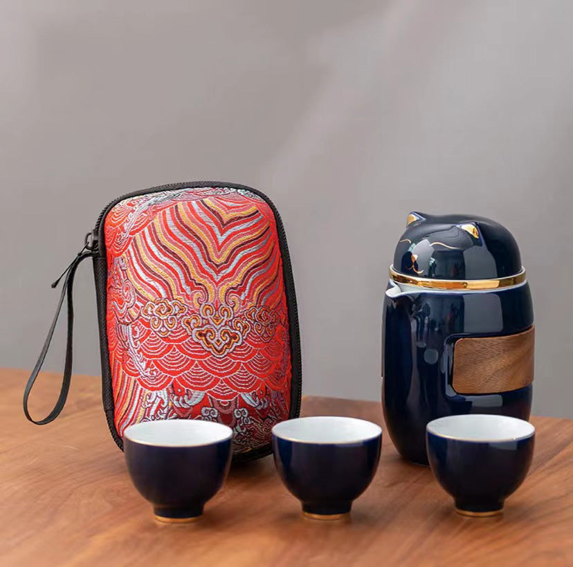 Lucky Cat Travel Tea Set