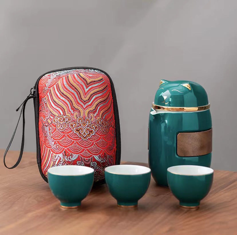 Lucky Cat Travel Tea Set